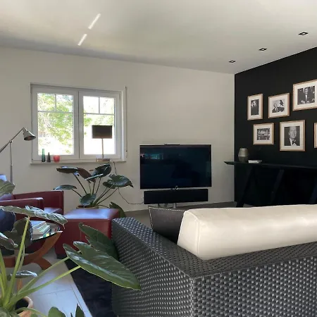 Stilvolle Für Bis Zu 5 Personen - Mit Riesiger Dachterrasse Apartment *