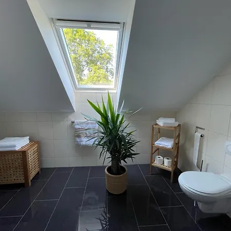 Stilvolle Für Bis Zu 5 Personen - Mit Riesiger Dachterrasse