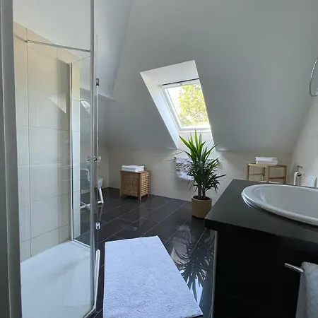 Apartment Stilvolle Für Bis Zu 5 Personen - Mit Riesiger Dachterrasse *