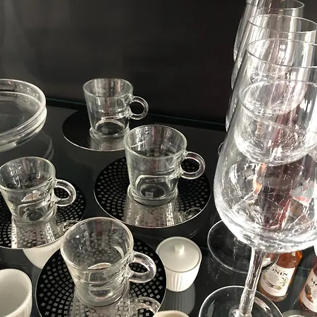 Stilvolle Für Bis Zu 5 Personen - Mit Riesiger Dachterrasse